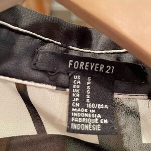 Forever 21 Black and White Top